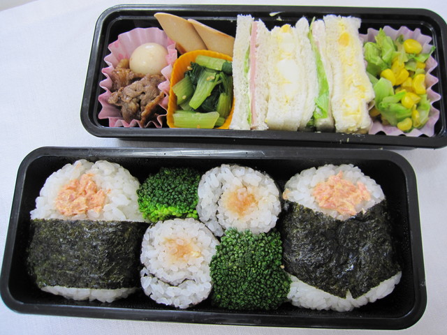 ２年弁当.JPG