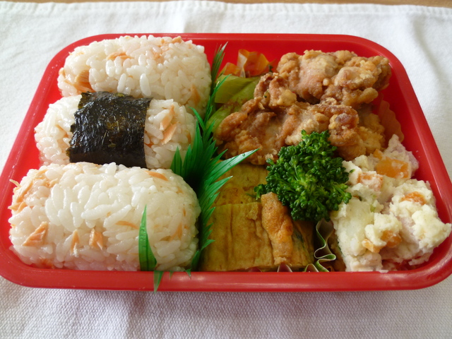 ２年弁当.JPG