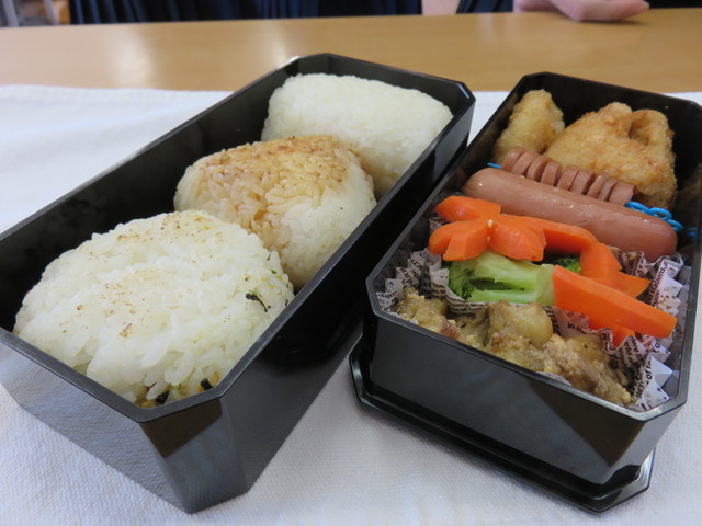 ２年弁当.JPG