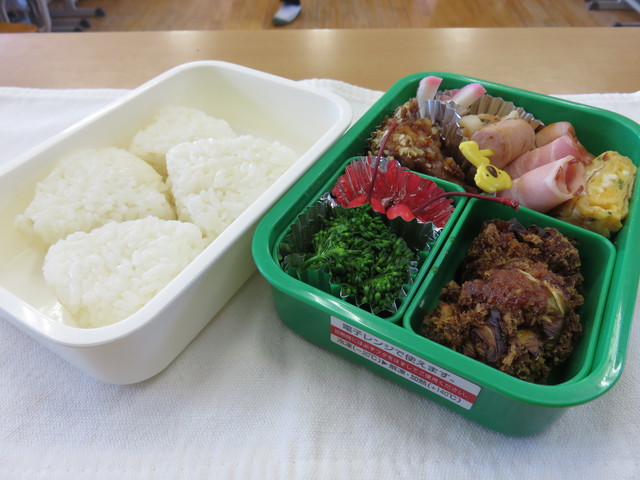 ２年弁当.JPG