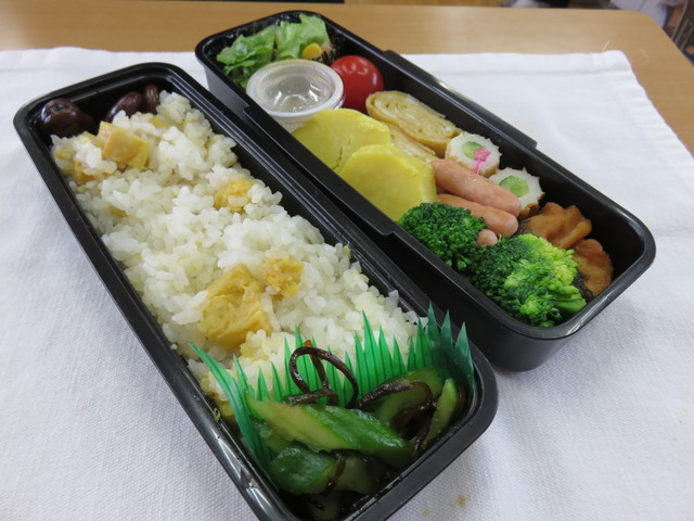 ２年弁当.JPG