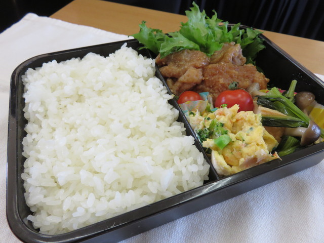 ２年弁当.JPG