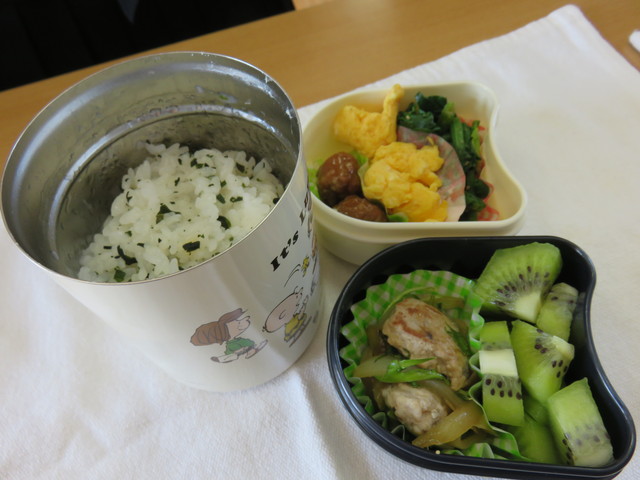 ２年弁当.JPG