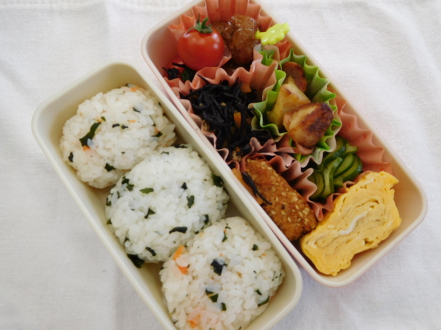２年弁当.JPG