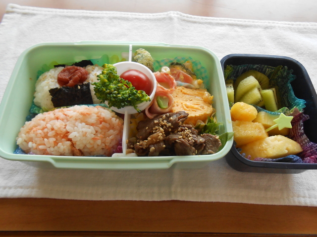 ２年弁当.JPG